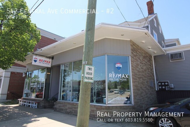 Foto del edificio - Ideal Business Location! Commercial Office...