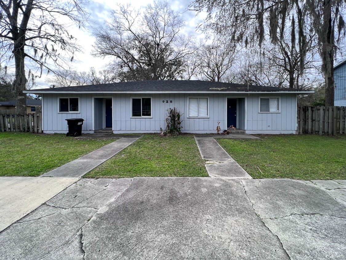 Primary Photo - 2290 - Sugarfoot Oaks