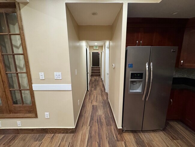 Foto del edificio - 817 6th St NW