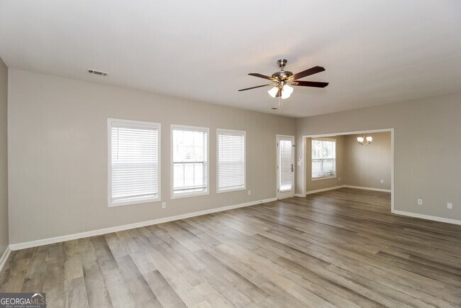 Building Photo - 312 Oakhaven Way
