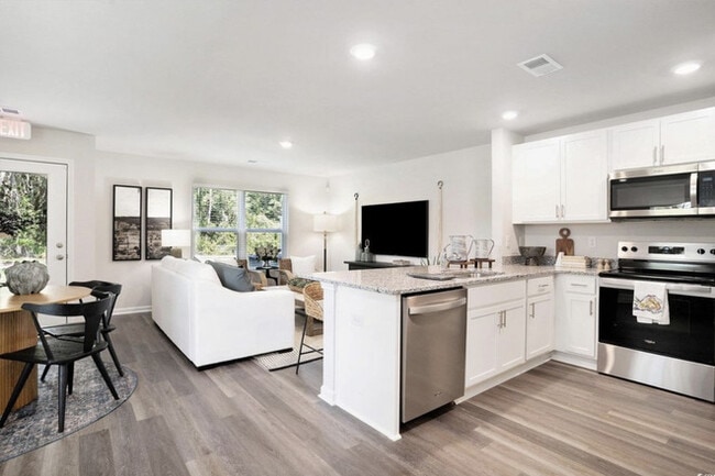 Building Photo - The Townes at Amber Bluff