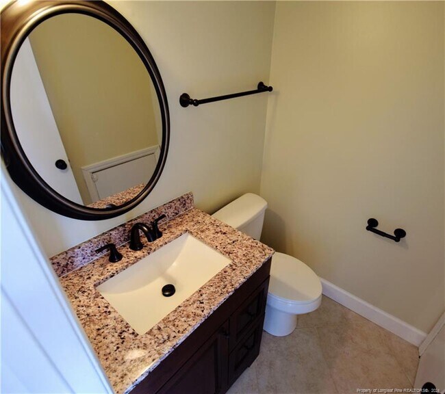 Foto del edificio - 406 Kirkcaldy Ct