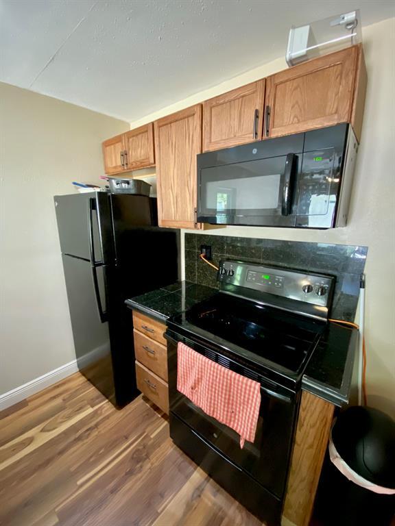 Building Photo - 3711 Vineland Dr