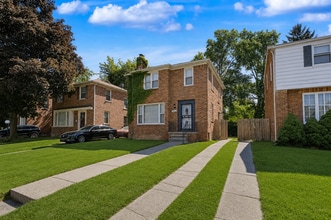 Building Photo - 15712 Vaughan St