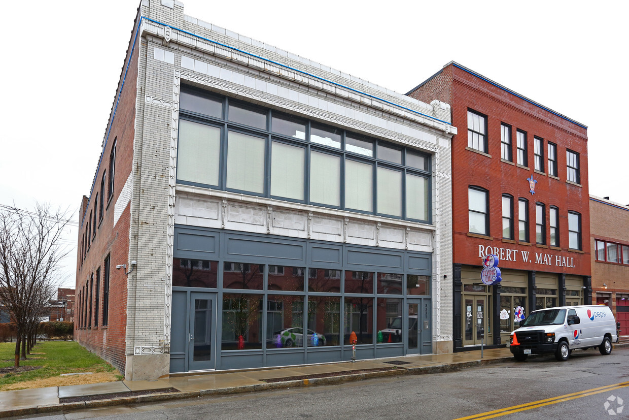 Primary Photo - West Locust Lofts