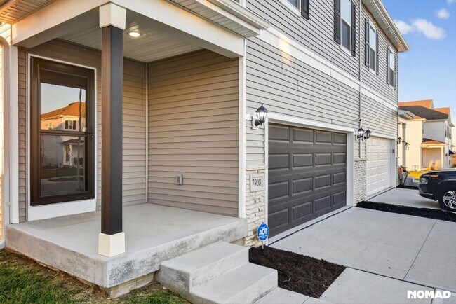 Foto del edificio - 7908 N 169th St