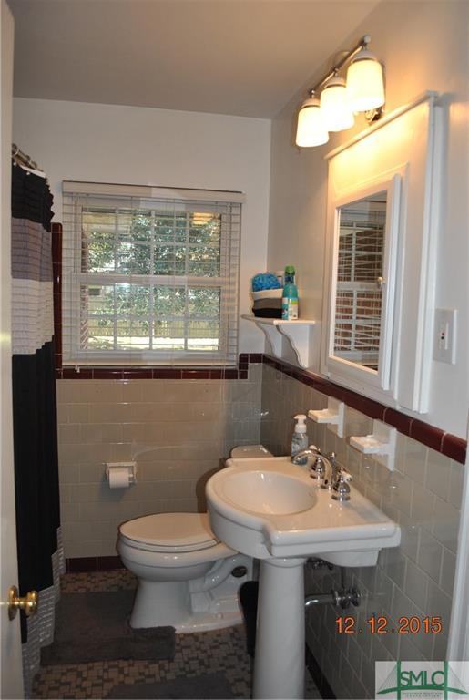 Building Photo - 349 Oxford Dr