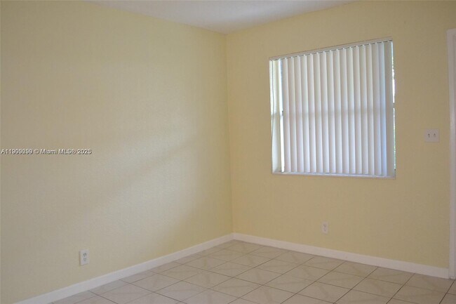 Foto del edificio - 112 SW 19th Ave