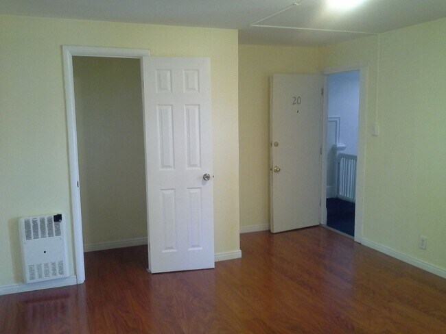 Foto del edificio - Affordable Downtown Apartment