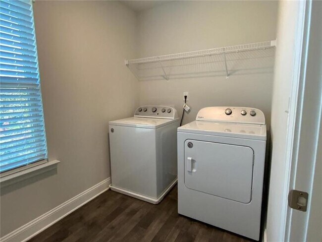 Foto del edificio - 58 Hidden Pines Cir