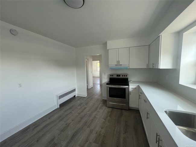 Building Photo - 326 Larkfield Rd