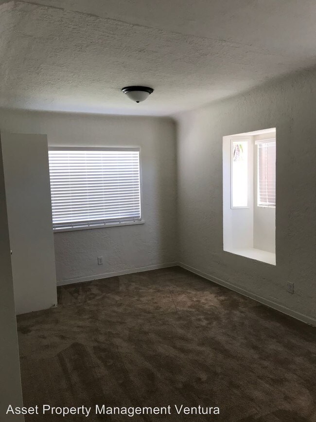 Building Photo - 491 S Evergreen Dr