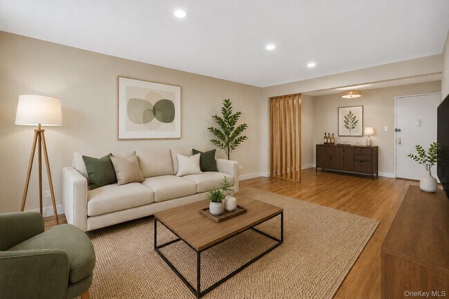 Foto del edificio - 84-29-84155 155th Ave