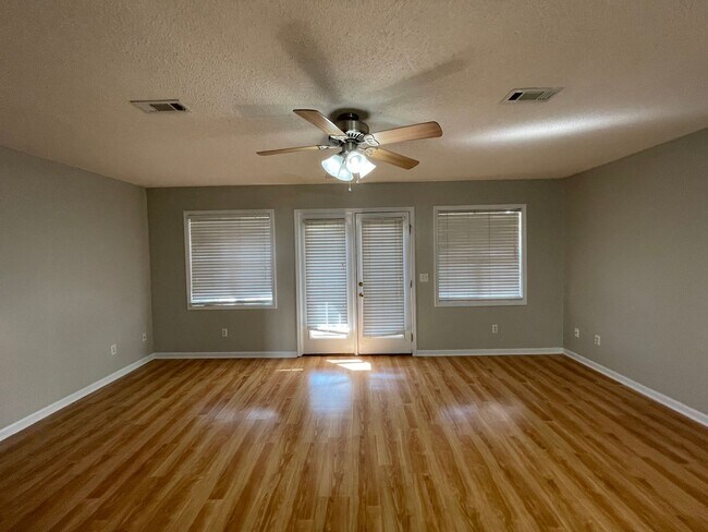 Foto del edificio - Foxhill Commons - 12 Month Minimal Lease!