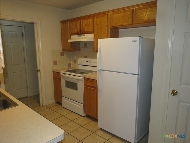 Foto del edificio - 2609 Lucille Dr