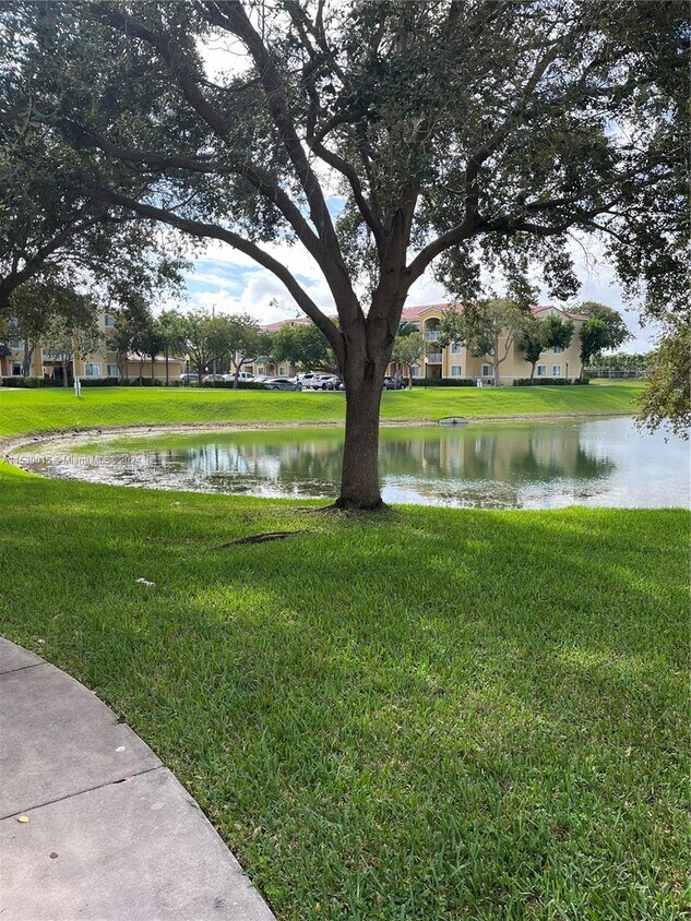 Primary Photo - 21100 SW 87th Ave
