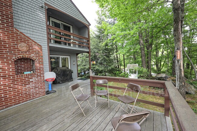 Building Photo - 9 Kipford Way