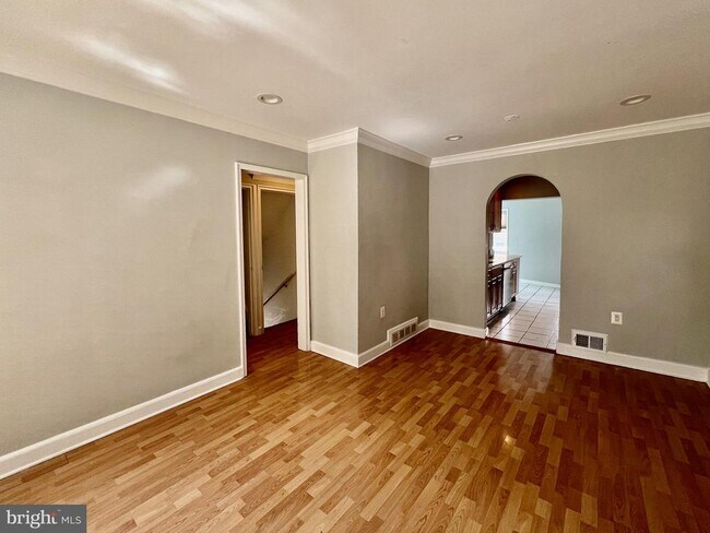 Building Photo - 7208 Tyler Ave