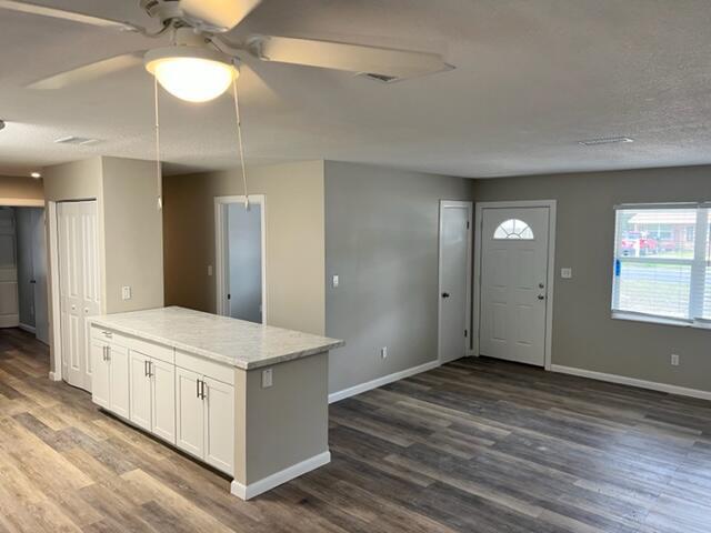 Building Photo - 23 Overstreet Dr