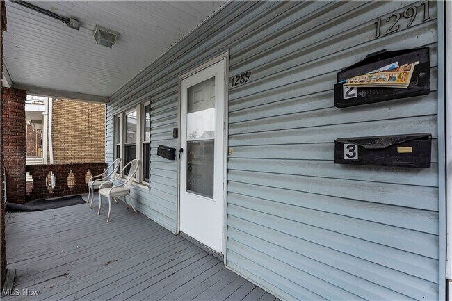 Foto del edificio - 1289 W 115th St