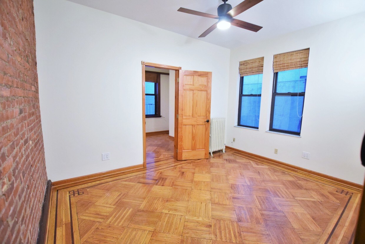 Foto principal - 805 8th Ave