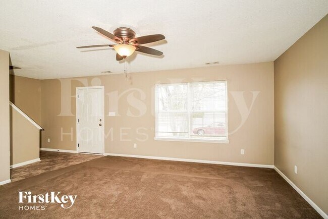 Foto del edificio - 6031 Long River Ln