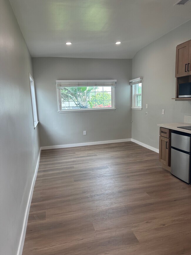 Foto del edificio - 931 Hillcrest St