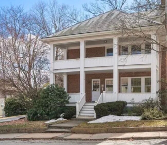 Building Photo - 89 Hartwell St