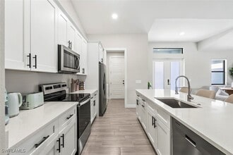 Building Photo - 4600 Key Largo Ln