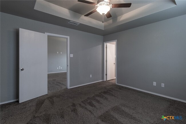 Building Photo - 2305 Vicksburg Ln