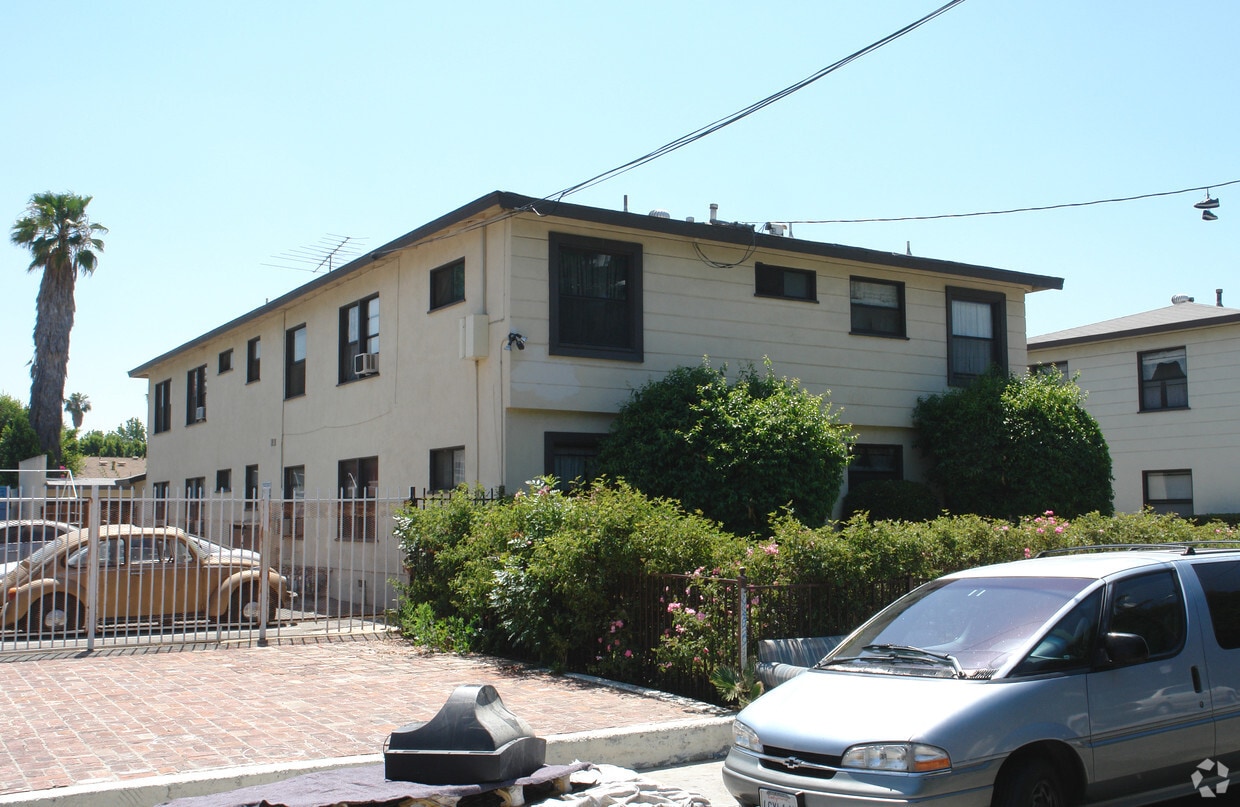 Building Photo - 7116 Ethel Ave