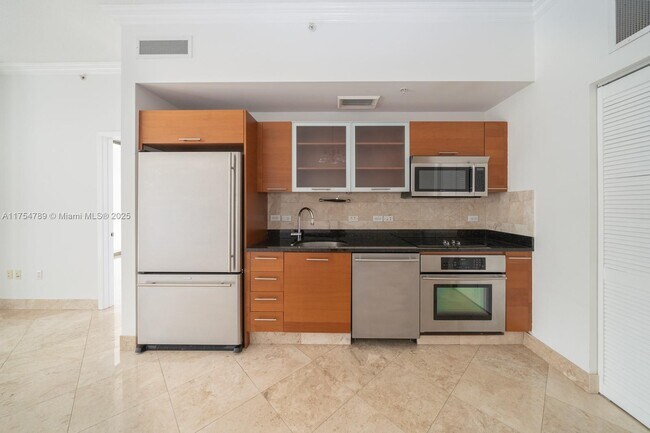 Foto del edificio - 3470 E Coast Ave