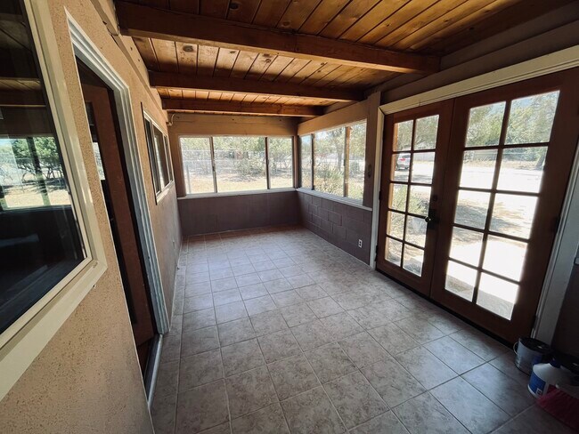 Foto del edificio - 69720 Mountain View Ave