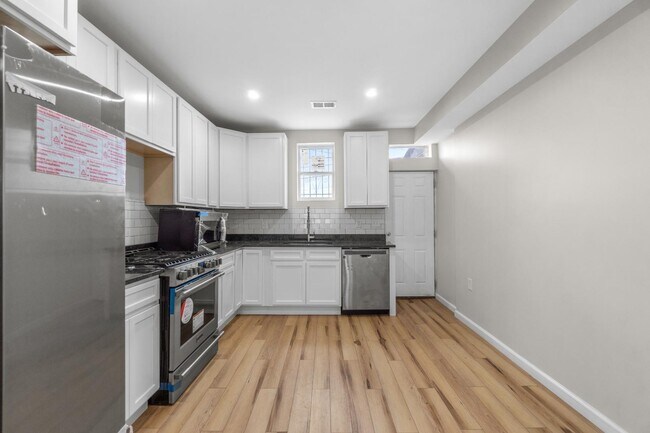 Foto del edificio - 3404 Noble St