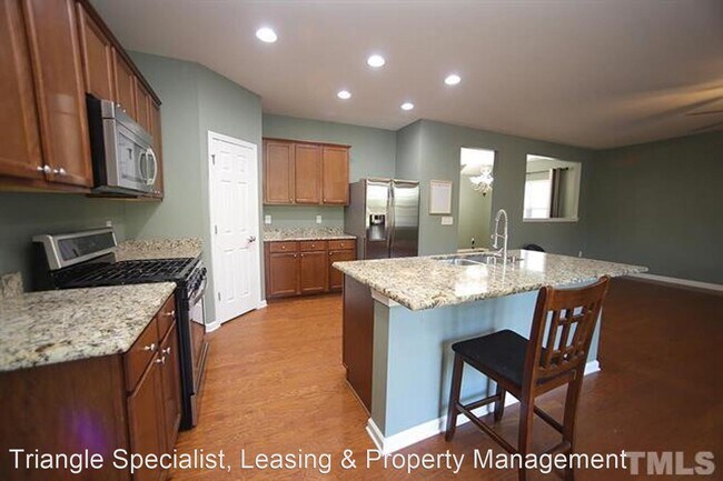 Building Photo - 3 br, 2.5 bath House - 8003 McKee Drive