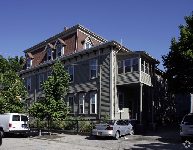 339343 Thayer St, Providence, RI 02906 Apartments Providence, RI