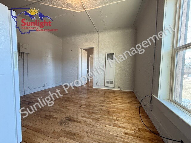 Building Photo - Cute 1 bed 1 full bath Apartment