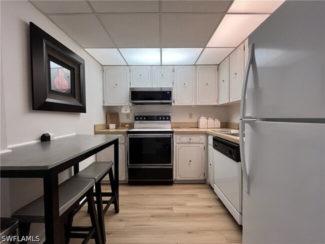 Building Photo - 3460 N Key Dr
