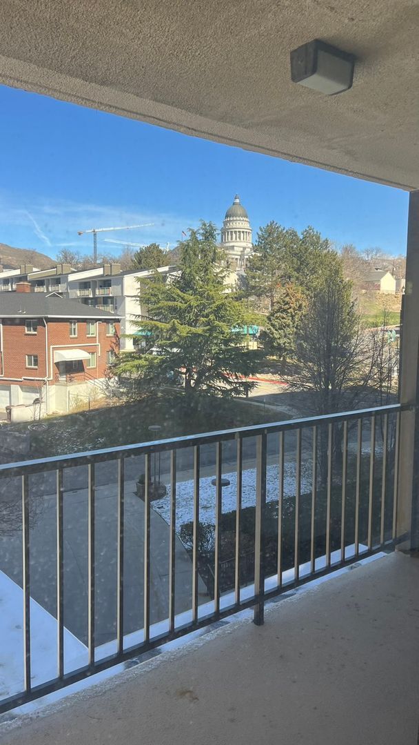 Foto del edificio - 2 bedroom/2 bathroom Condo in SLC/Zion Summit