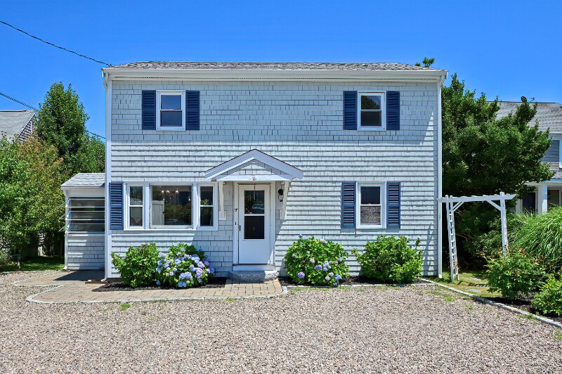 Primary Photo - 7 Bodfish Ave