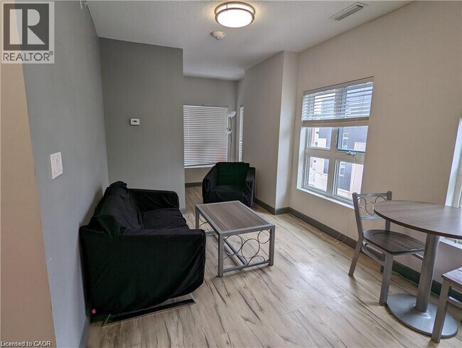 Photo du bâtiment - 258 B SUNVIEW Street Unit# 263