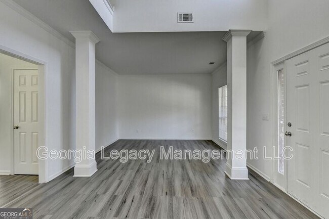 Foto del edificio - 2402 Merrion Park Ct