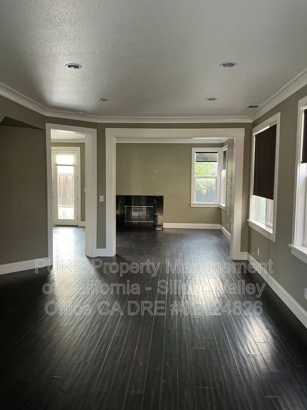 Building Photo - 1056 Ivy Glen Dr