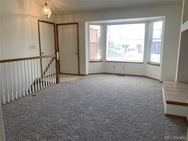 Building Photo - 5162 Chaise Dr