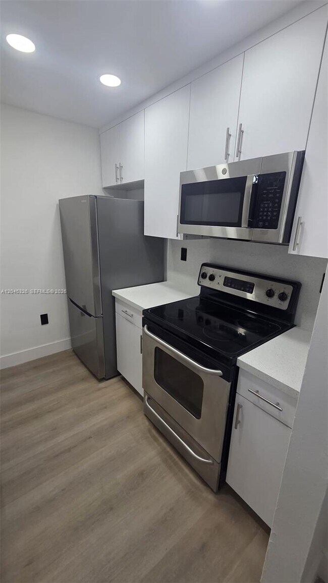 Foto del edificio - 7125 NW 186th St