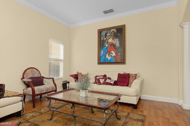 Building Photo - 3 br, 2.5 bath House - 6833 Dolce Way