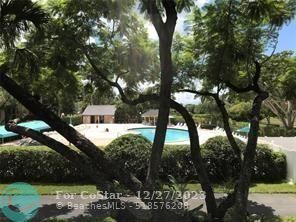 Foto del edificio - 2212 S Cypress Bend Dr