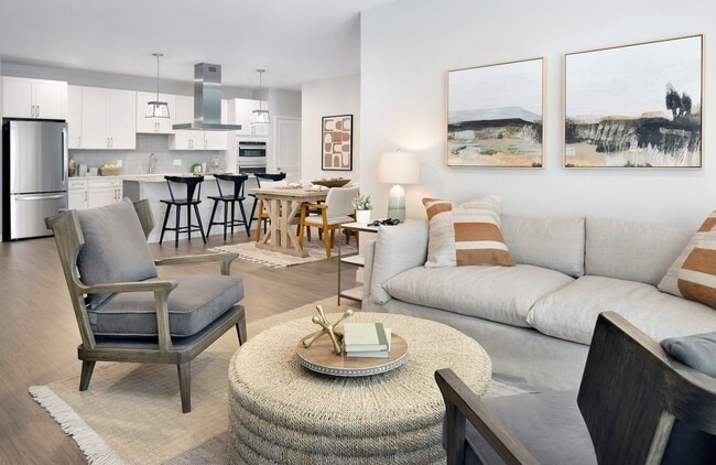 Building Photo - Heritage Spy Ring Golf Club