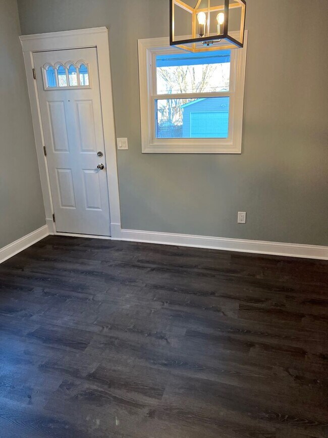 Foto del edificio - Gorgeous 4 bd, 2.5 bth Lakewood Stunner!