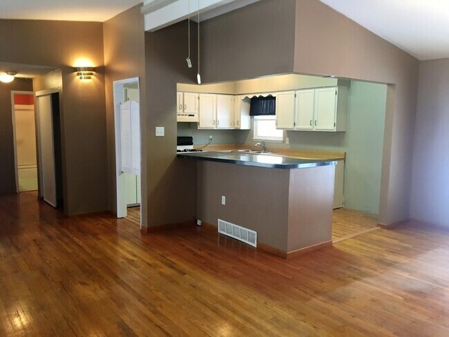 Foto del edificio - 2-bedroom duplex now available-BELTON!